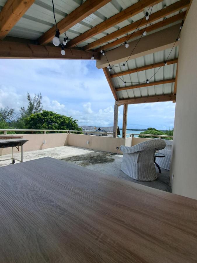 Luxury Beachfront Villa With Private Pool - Jolly'S Rock Calodyne Exterior foto